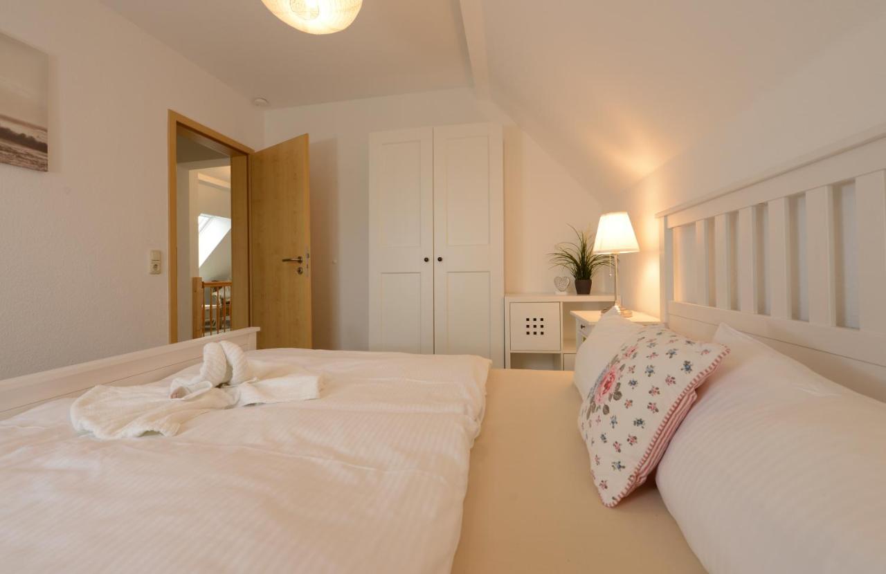 Ferienwohnung Seestern Fuer 6 Personen Mit Kamin & Terrasse Boltenhagen  Eksteriør billede